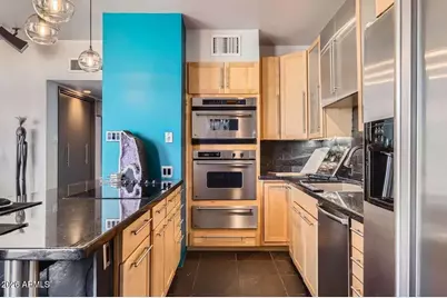 207 W Clarendon Avenue #G18, Phoenix, AZ 85013 - Photo 5