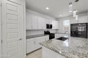 683 N Abalone Dr, Gilbert, AZ 85233 - Photo 7