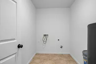 8807 W Catalina Dr, Phoenix, AZ 85037 - Photo 13