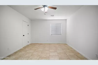 8807 W Catalina Drive, Phoenix, AZ 85037 - Photo 21
