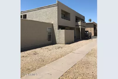 2674 N 43rd Avenue #B, Phoenix, AZ 85009 - Photo 1