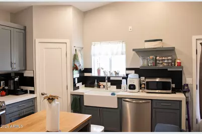 1233 S 15th Drive, Phoenix, AZ 85007 - Photo 13