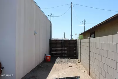 1233 S 15th Drive, Phoenix, AZ 85007 - Photo 21