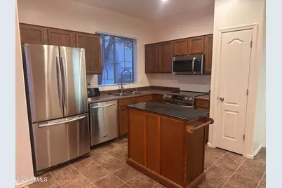 7505 S 13th Place, Phoenix, AZ 85042 - Photo 15