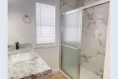 8926 W Vale Drive, Phoenix, AZ 85037 - Photo 15