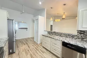 8926 W Vale Dr, Phoenix, AZ 85037 - Photo 7