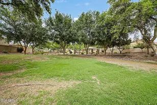 590 S Emerson St, Chandler, AZ 85225 - Photo 27