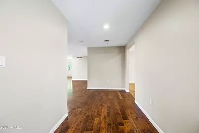 324 W Willow Avenue, Phoenix, AZ 85029 - Photo 5