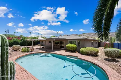 324 W Willow Avenue, Phoenix, AZ 85029 - Photo 23