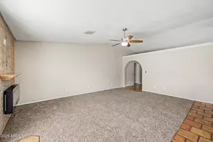 5607 W Winnwood Ave, Glendale, AZ 85304 - Photo 13