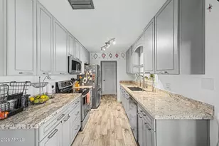 1001 E Belmont Ave, Phoenix, AZ 85020 - Photo 7