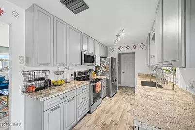 1001 E Belmont Avenue, Phoenix, AZ 85020 - Photo 9