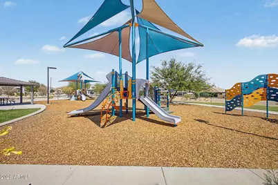 24559 W Flores Drive, Buckeye, AZ 85326 - Photo 23