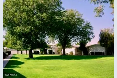 17042 N 105th Avenue, Sun City, AZ 85373 - Photo 3