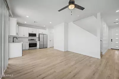 141 W Latona Road, Phoenix, AZ 85041 - Photo 15
