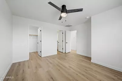 141 W Latona Road, Phoenix, AZ 85041 - Photo 19