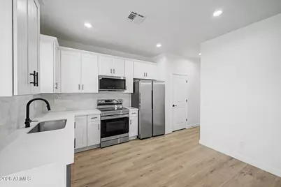 141 W Latona Road, Phoenix, AZ 85041 - Photo 5