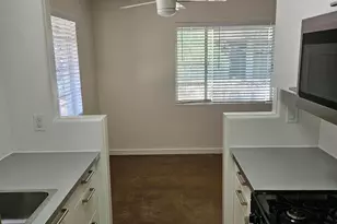802 W Turney Ave, Phoenix, AZ 85013 - Photo 9
