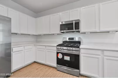 12617 W Kaler Drive, Glendale, AZ 85307 - Photo 11