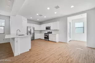 12617 W Kaler Dr, Glendale, AZ 85307 - Photo 7