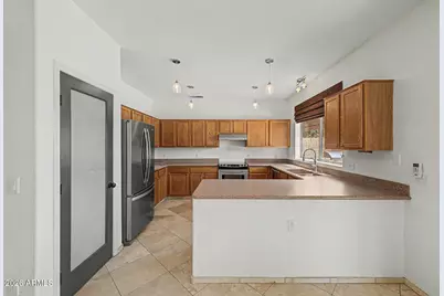 3823 W Villa Linda Drive, Glendale, AZ 85310 - Photo 9