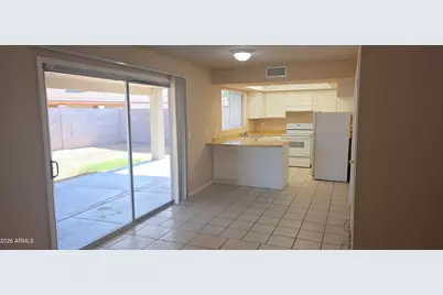 7540 W Turney Avenue, Phoenix, AZ 85033 - Photo 9