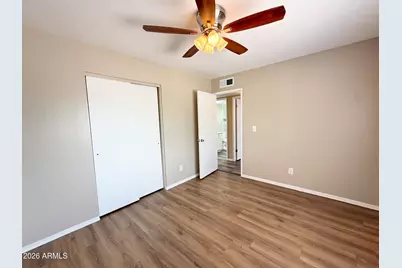 10921 W Sells Drive, Phoenix, AZ 85037 - Photo 15