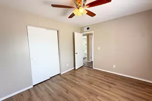 10921 W Sells Dr, Phoenix, AZ 85037 - Photo 15