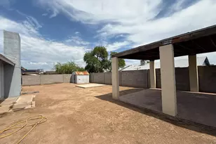 10921 W Sells Dr, Phoenix, AZ 85037 - Photo 21