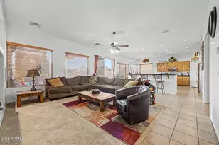 25424 N 73rd Ave, Peoria, AZ 85383 - Photo 3