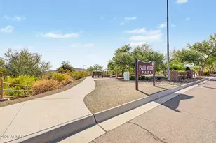 25424 N 73rd Ave, Peoria, AZ 85383 - Photo 23