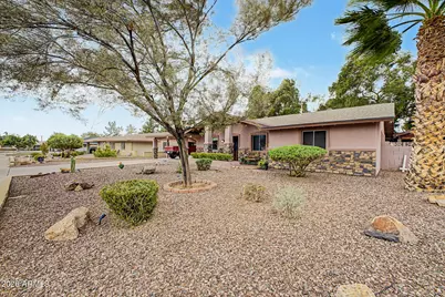 3228 W Sunnyside Avenue, Phoenix, AZ 85029 - Photo 5