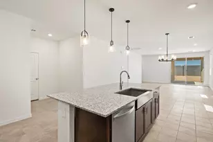 37088 W Olivo St, Maricopa, AZ 85138 - Photo 9