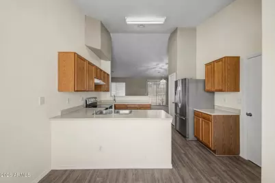 6546 W Cordes Road, Phoenix, AZ 85043 - Photo 11