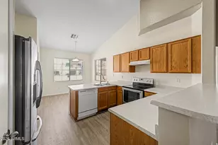 6546 W Cordes Rd, Phoenix, AZ 85043 - Photo 9