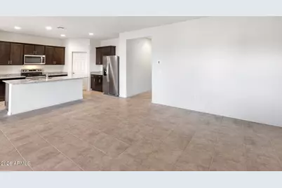 16595 N Comet Trail, Maricopa, AZ 85138 - Photo 5