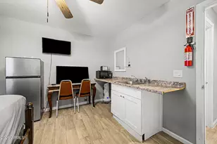 1939 E Encinas Ln, Phoenix, AZ 85040 - Photo 13