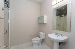 1 E Lexington Ave, Phoenix, AZ 85012 - Photo 13