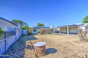 3204 W Monte Vista Rd, Phoenix, AZ 85009 - Photo 1