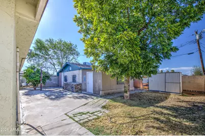 3204 W Monte Vista Road, Phoenix, AZ 85009 - Photo 39