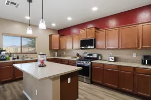 17789 W Columbine Dr, Surprise, AZ 85388 - Photo 5