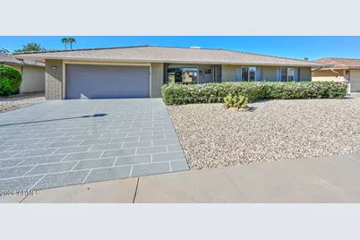 9301 W Glen Oaks Circle N, Sun City, AZ 85351 - Photo 5