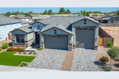 7394 W Lisbon Lane, Peoria, AZ 85381 - Photo 1