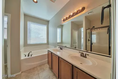 4063 E Cherry Hills Drive, Chandler, AZ 85249 - Photo 9