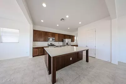 25076 N 77th Drive, Peoria, AZ 85383 - Photo 3