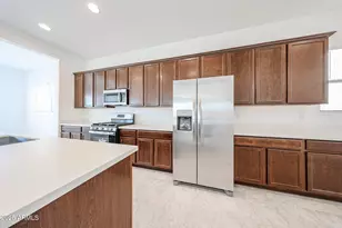 25076 N 77th Dr, Peoria, AZ 85383 - Photo 7