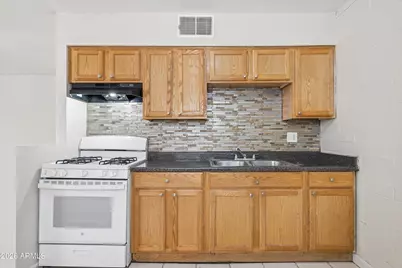 2133 W Adams Street #2, Phoenix, AZ 85009 - Photo 15