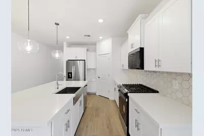 17842 W Washington Street, Goodyear, AZ 85338 - Photo 1