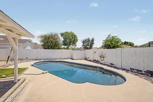 405 W Sandra Ter, Phoenix, AZ 85023 - Photo 5