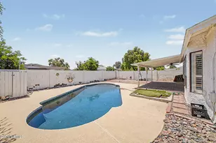 405 W Sandra Ter, Phoenix, AZ 85023 - Photo 1